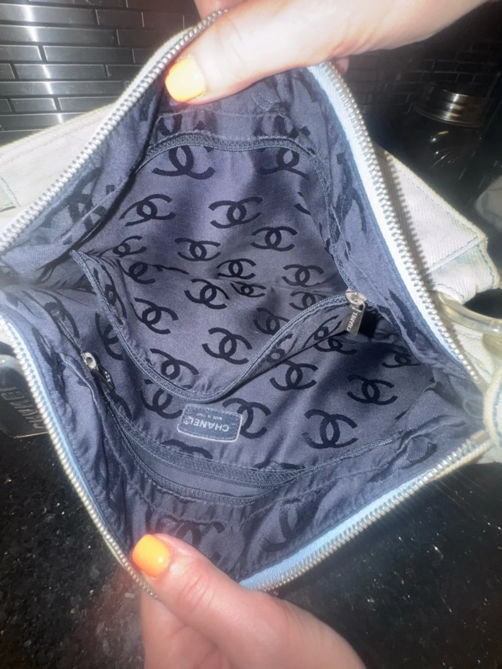 CHANEL Light Blue Denim Shoulder Bag - Picture 14 of 14